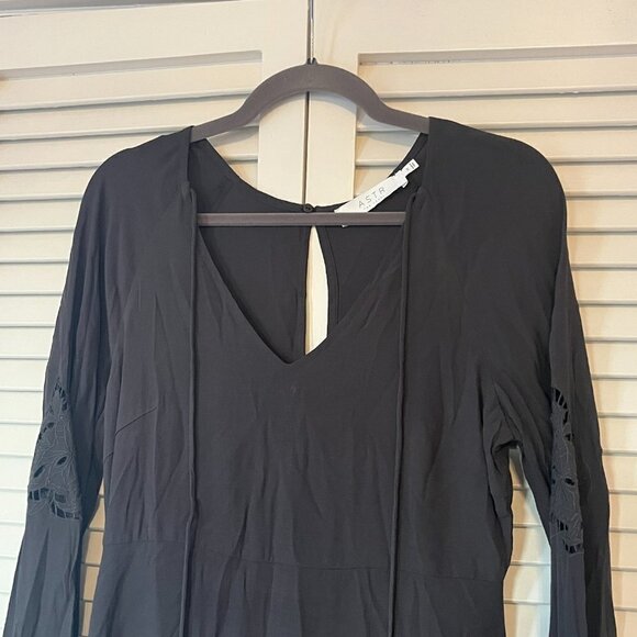 ASTR The Label Fern grey tunic medium mini dress floral cutout boho - Picture 6 of 12